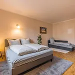 Stadtgut Moelkau & Apartman *
