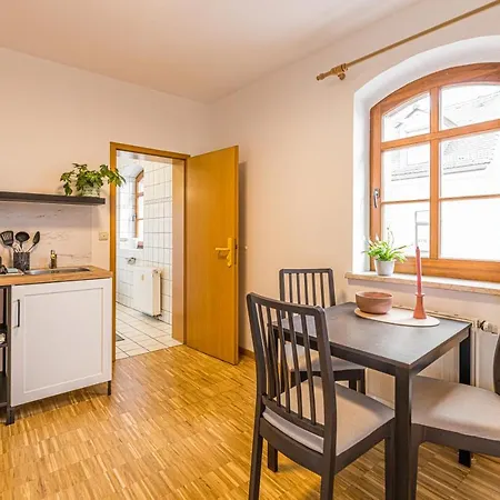 Stadtgut Moelkau & Apartman Lipcse